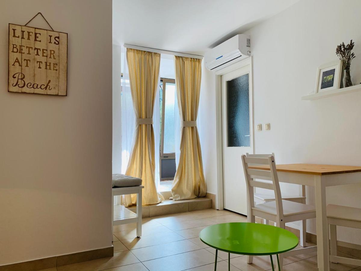 Apartments Vala Grebastica Luaran gambar