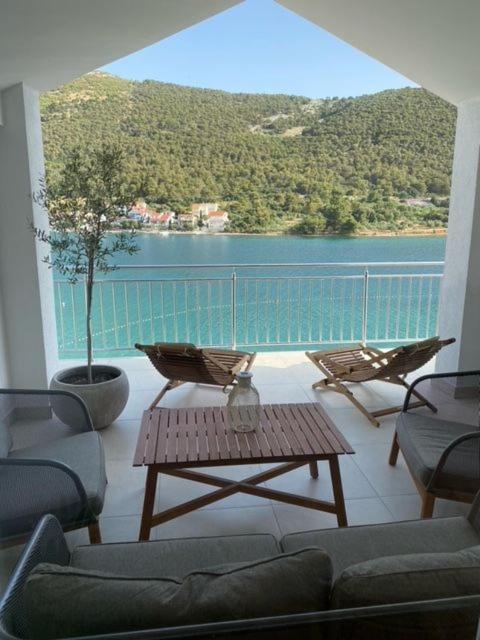 Apartments Vala Grebastica Luaran gambar