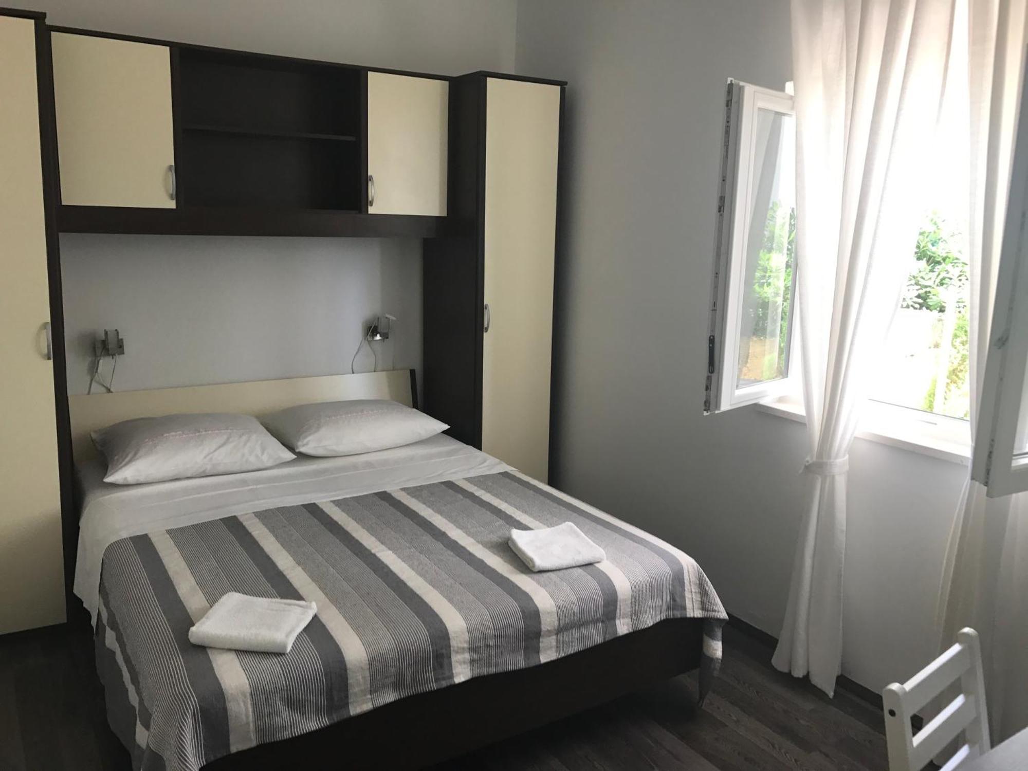 Apartments Vala Grebastica Bilik gambar