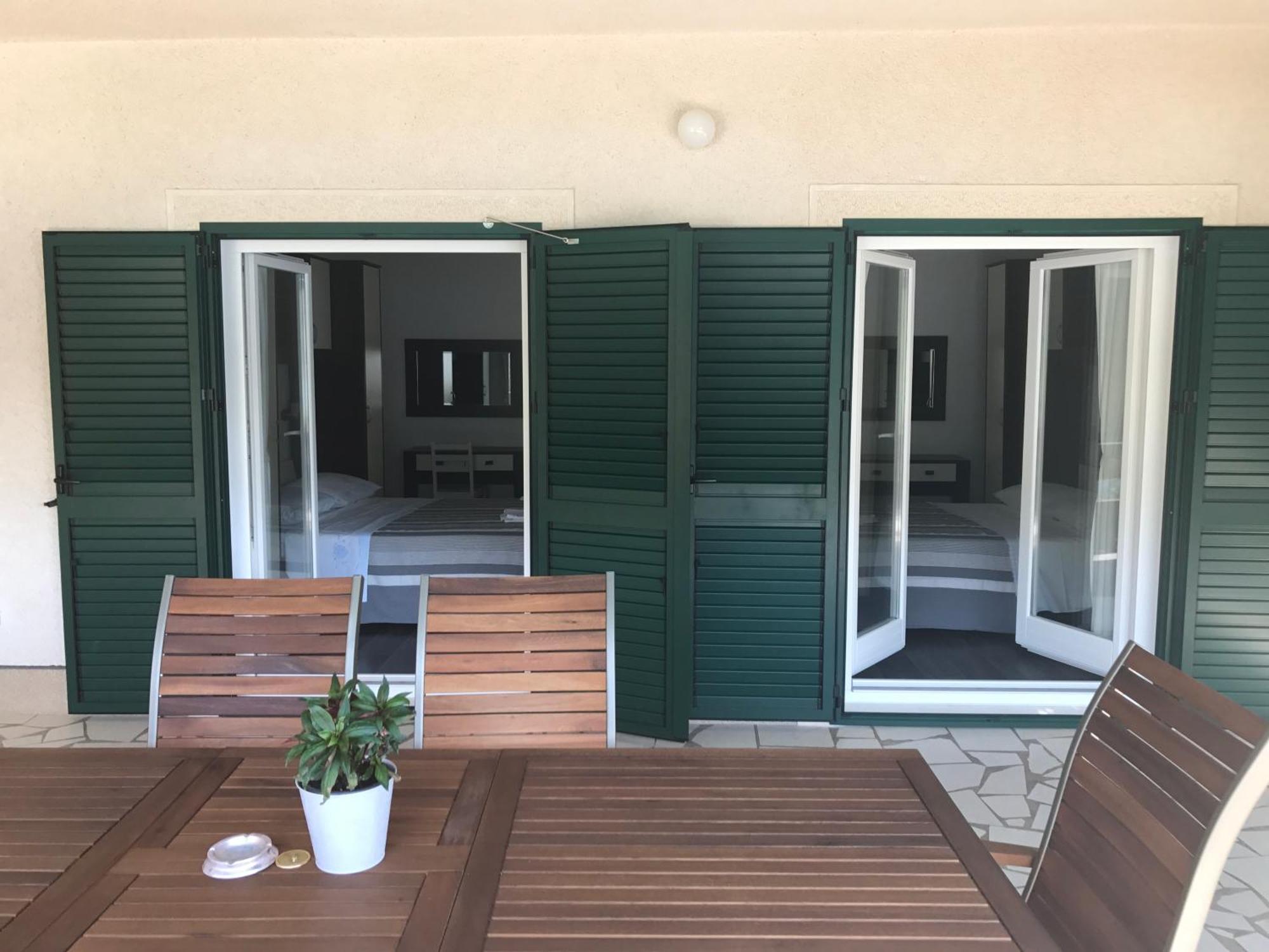Apartments Vala Grebastica Bilik gambar