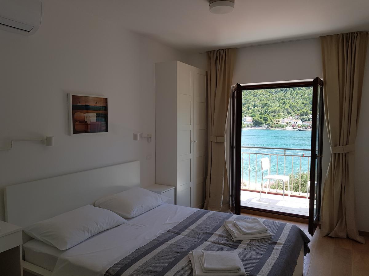 Apartments Vala Grebastica Luaran gambar